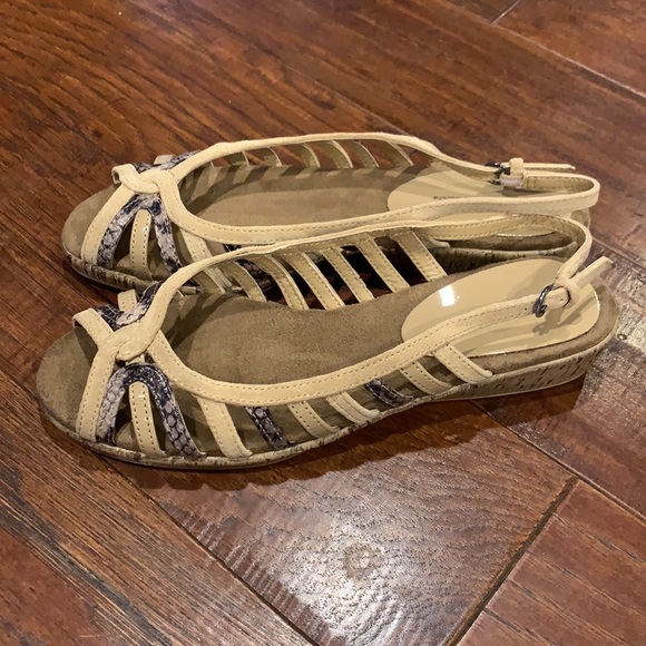 Aerosoles beige and faux snake strapped wedge. New!! - Picture 3 of 8